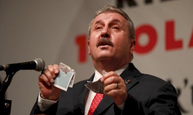 BBP lideri Destici, 'Kürdistan' haritasını yırttı: Rüyanızda görürsünüz