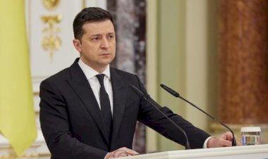 Zelenskiy: Rusya sınırlarımıza 100 bin asker yığdı