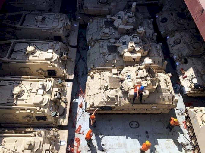 ABD'den Yunanistan'a tarihin en büyük askeri sevkiyatı
