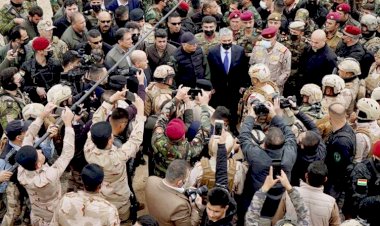 Irak Başbakanı Kazımi'den Mahmur cephesine ziyaret