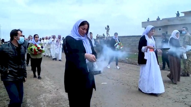 IŞİD’in katlettiği 41 Ezidi’nin naaşı Şengal’de toprağa verildi