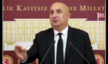 Özkoç: 'Erdoğan, İmralı'yla arasındaki bağlantıyı açıklamalıdır'