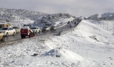 Erbil Valisi'nden 'Mecbur kalmadıkça evinizden dışarı çıkmayınız' uyarısı