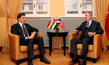 Başkan Neçirvan Barzani, Türkiye Savunma Bakanı Akar ile görüştü