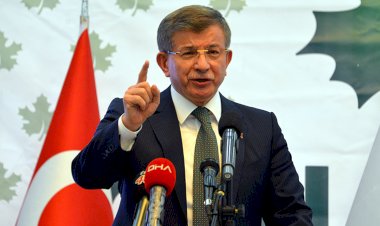 Davutoğlu'dan Bahçeliye: Sizin masanızın altında İmralı var, mektup bekliyorsunuz!