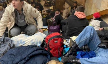 Ukrayna, 18 yaş üstü erkeklerin ülkeyi terk etmesini yasakladı