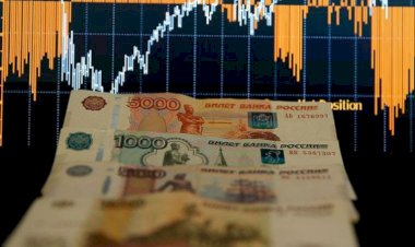 Rus rublesi dolar karşısında yüzde 30 değer kaybetti