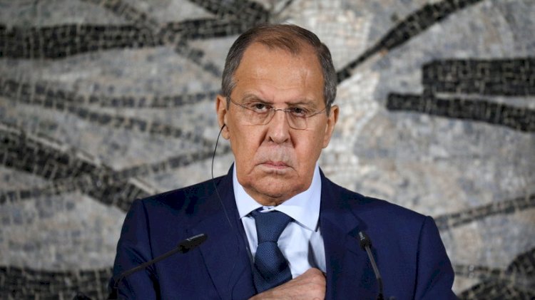 Lavrov'dan Ukrayna'daki diplomatlarına çağrı: Ülkeyi terk edin!