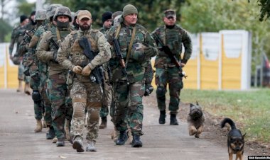 Ukrayna’dan yabancı gönüllüleri ülkeye vizesiz alma kararı