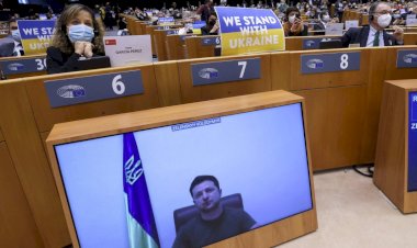 Avrupa Parlamentosu Ukrayna'nın başvurusunu kabul etti