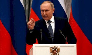 Putin: Yaptırımlar Rusya'ya savaş ilan etmek demek