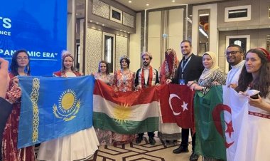 İstanbul’da Kürt gençlere ‘En İyi Diplomatlar’ ödülü