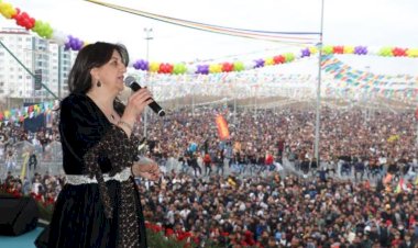 Diyarbakır Newroz'unda konuşan Buldan: Ankara bu meydanı görsün