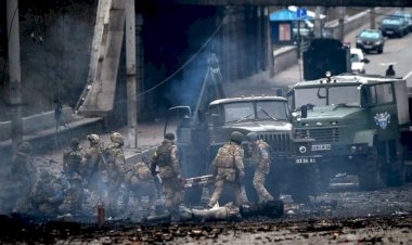 Ukrayna: Rus ordusu 15 bin 600 asker, 101 uçak, 124 helikopter ve 517 tankını kaybetti