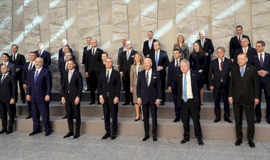 NATO Olağanüstü Liderler Zirvesi başladı