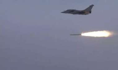 Fransa'dan nükleer füze duyurusu