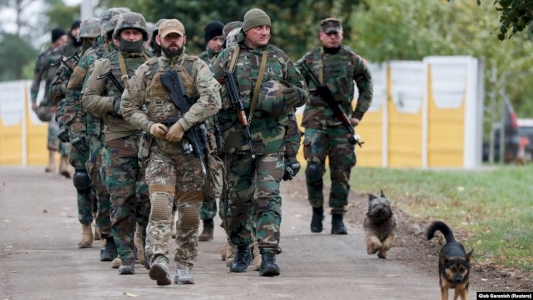 Ukrayna’dan yabancı gönüllüleri ülkeye vizesiz alma kararı