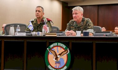 CENTCOM Komutanı Orgeneral McKenzie görevini devretti