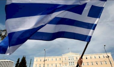 Yunanistan 12 Rus diplomatı 'istenmeyen kişi' ilan etti