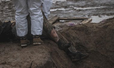 Buça'daki toplu mezardan sivillerin cesetleri çıkarılıyor!
