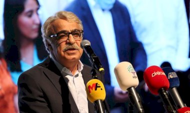 HDP PM, kongre kararı için toplandı: HDP'yi ayakta tutacağız