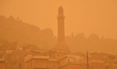 Şırnak Valiliği vatandaşları toz taşınımına karşı uyardı: Dışarı çıkmayın!