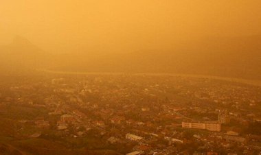 Diyarbakır, Mardin, Elazığ ve Siirt toz bulutu altında kaldı