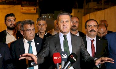 Mustafa Sarıgül Diyarbakır'da cezaevi önünde af çağrısı yaptı