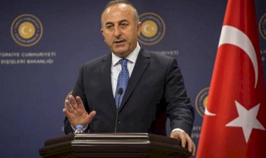 Çavuşoğlu: Suriye'ye asker taşıyan Rus uçaklarına hava sahasını kapattık