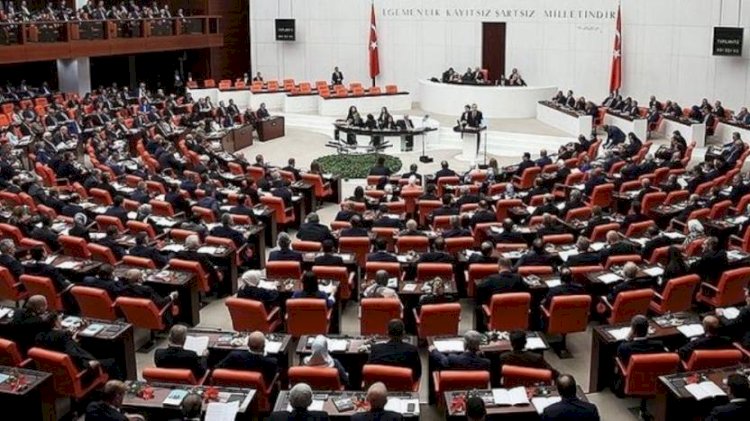 HDP ve DBP'li 19 vekile ait dokunulmazlık dosyaları Meclis'te