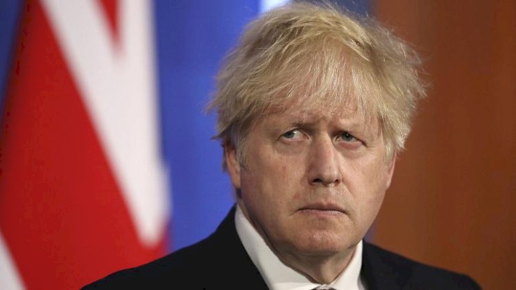 Johnson: Putin ve ordusu savaş suçu işledi!