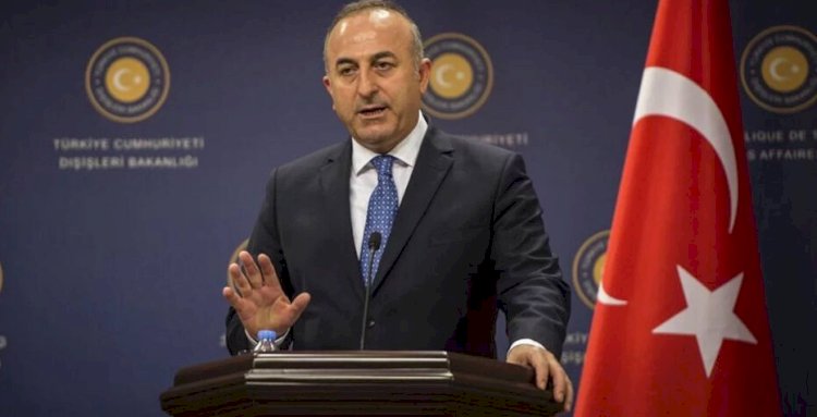 Çavuşoğlu: Suriye'ye asker taşıyan Rus uçaklarına hava sahasını kapattık