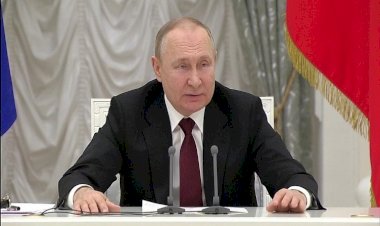 Putin'den Ukrayna halkına tebrik mesajı