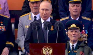 Putin Kızıl Meydan'dan dünyaya seslendi: Başka planlar var!