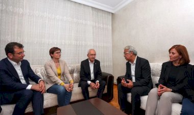 Kılıçdaroğlu'ndan annesini kaybeden Sancar'a taziye ziyareti