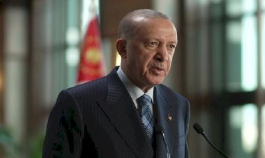 Erdoğan: Seçme ve seçilme yaşını 18'e biz indirdik!