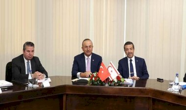 Kıbrıs'ta Çavuşoğlu'nun 'İçinizde PKK’lı vekiller var' sözlerine tepki