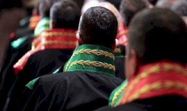 5 bin 426 savcı ve hakimin görev yeri değiştirildi