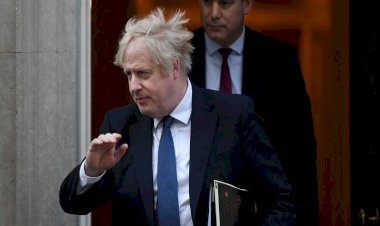 İngiltere Başbakanı Johnson istifa etti