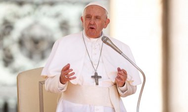 Papa: Müzakereler yeniden başlatılmalı