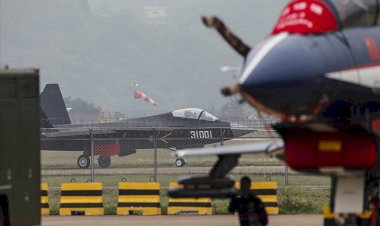 Çin'e ait savaş uçakları Tayvan'ın hava savunma sahasına girdi