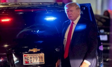 ABD basını: Trump'ın evinde nükleer silahlarla ilgili belge arandı