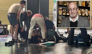 Şeytan Ayetleri'nin yazarı Salman Rüşdi, ABD'de bıçaklı saldırıya uğradı