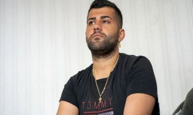 İsveç'in "PKK ile bağlantılarının bulunması nedeniyle" gözaltına aldığı Zınar Bozkurt adlı Kürt sığınmacıyı Türkiye'ye iade edeceği bildirildi.