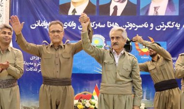 İki köklü Kürt partisi tek isim altında resmen birleşti