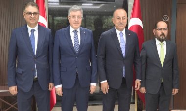 Çavuşoğlu, Suriye muhalefet liderleriyle görüştü