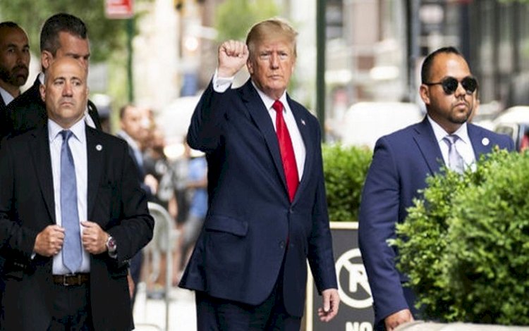 Trump ifade vermeye gitti: Soruları cevaplamayı reddetti