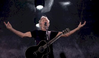 Pink Floyd solistinden Jina Emini mesajı