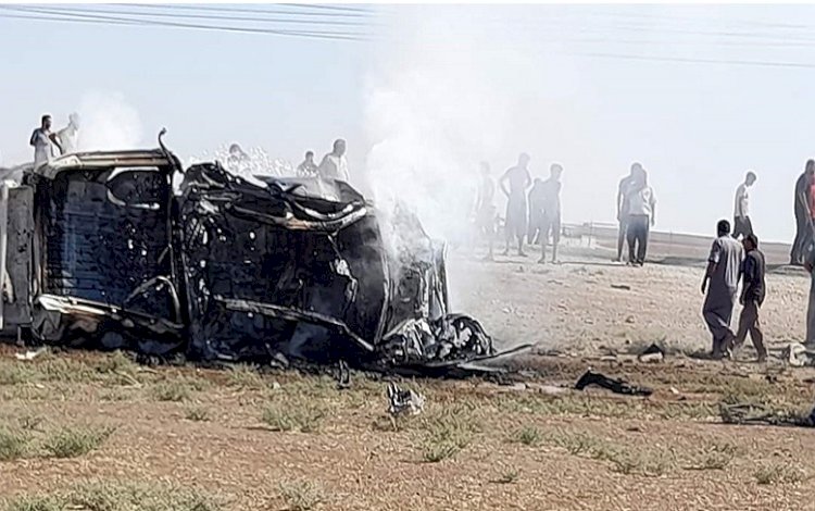 Rojava'da SİHA'lar bir aracı bombaladı