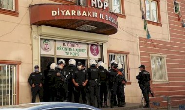 HDP Diyarbakır İl Binası mühürlendi